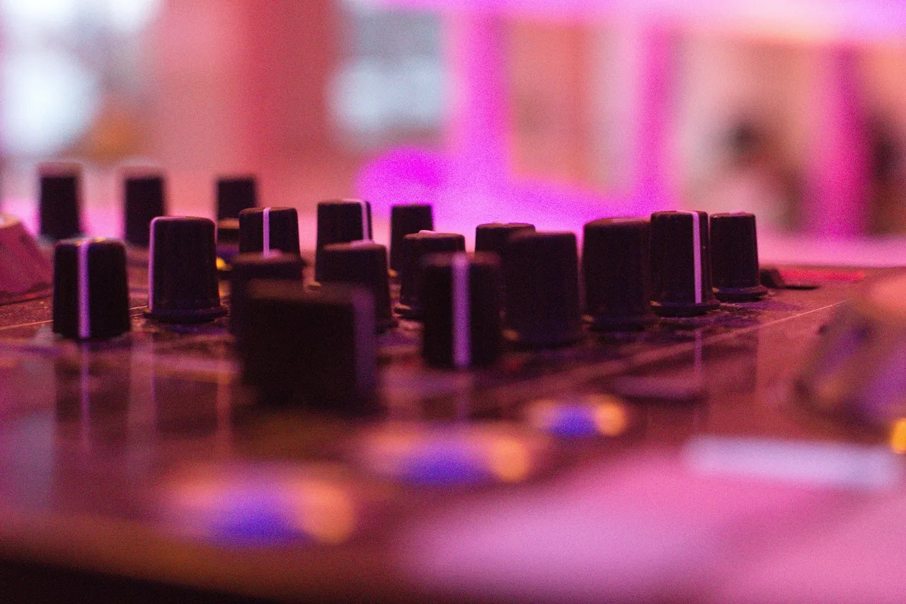 dj, music, party, technology, bokeh, audio. A guide to DJ insurance requirements in the US, from ADJA to venue contracts