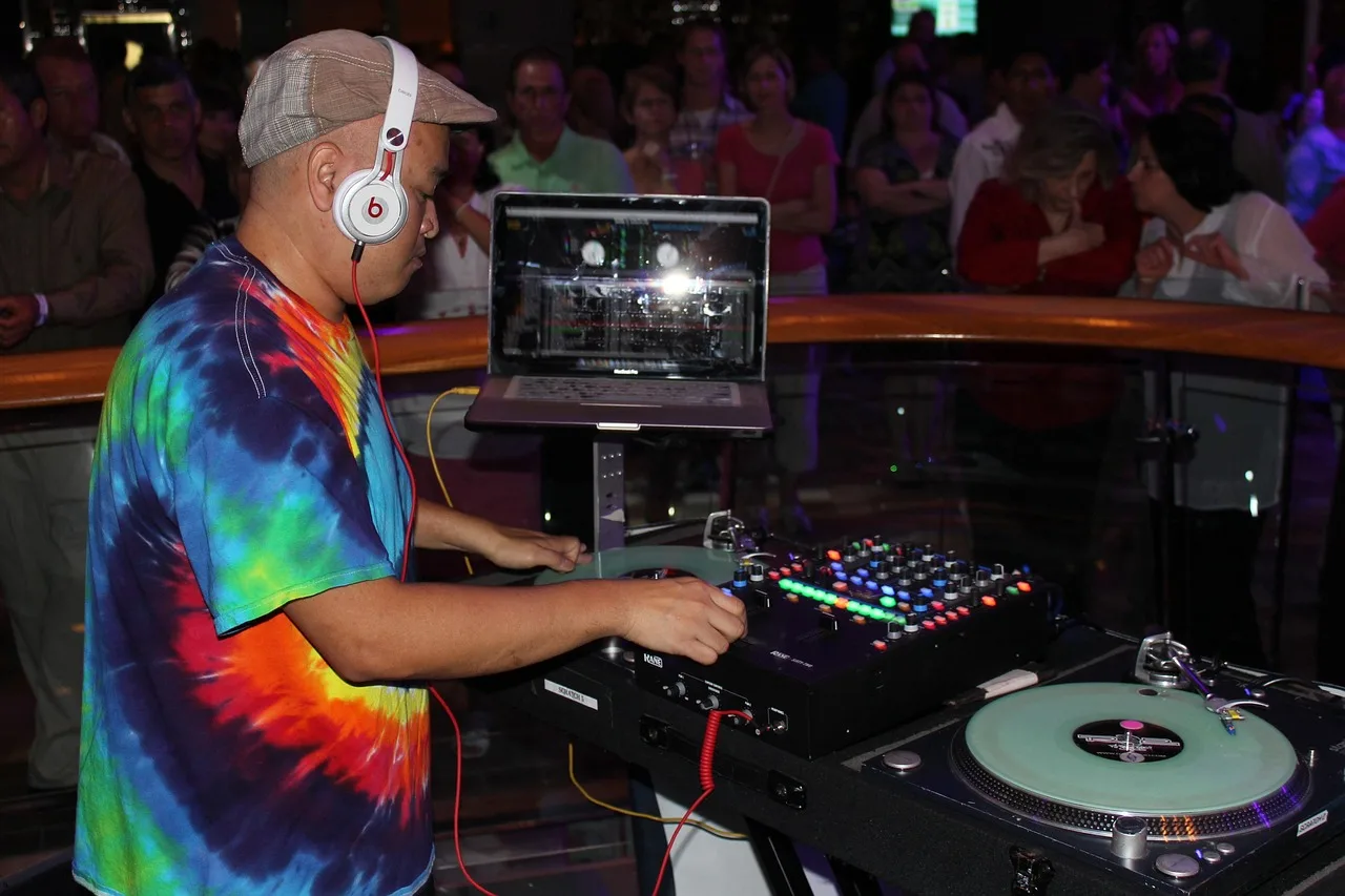 dj, music, cruise, entertainment, disco, event, equipment, turntable, nightclub, show, sound, party, concert, night, nightlife, disco, disco, nightclub, nightclub, nightclub, nightclub, nightclub. DJ pricing and profit: six mistakes to avoid
