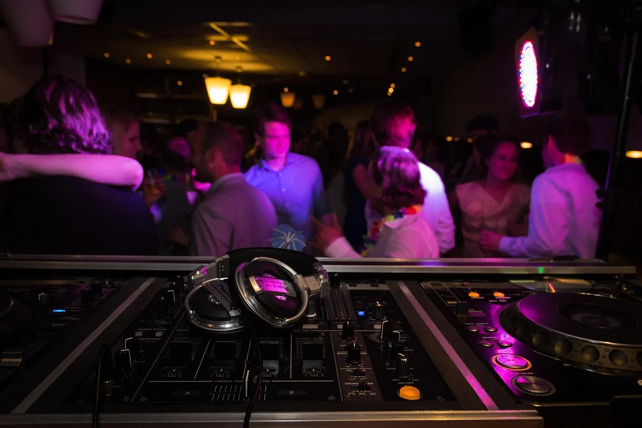 party, music, dj, atmosphere, lighting, disco, going out, to dance, equipment, headphones, turntable, mixing console, party, party, party, disco, disco, disco, disco, disco. DJ services: what is included and what is not